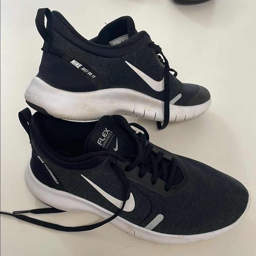 Nike Black and White Running Sneakers